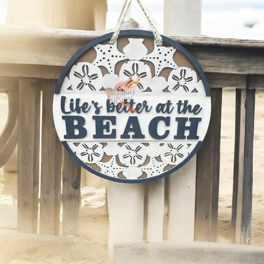 Beach-Themed Wall Decor with White and Black Design